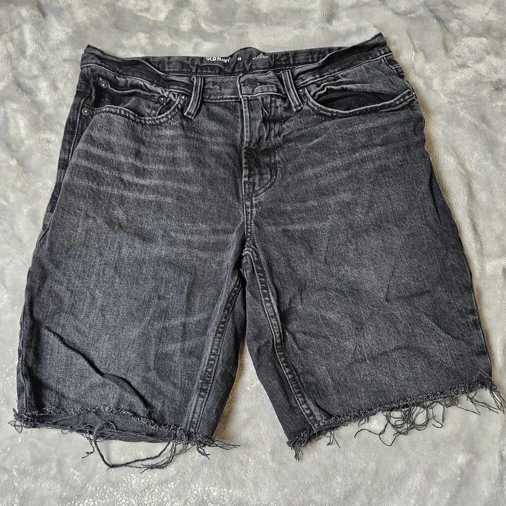 Old Navy Black Denim Cutoff Shorts – Men’s 33 Slim